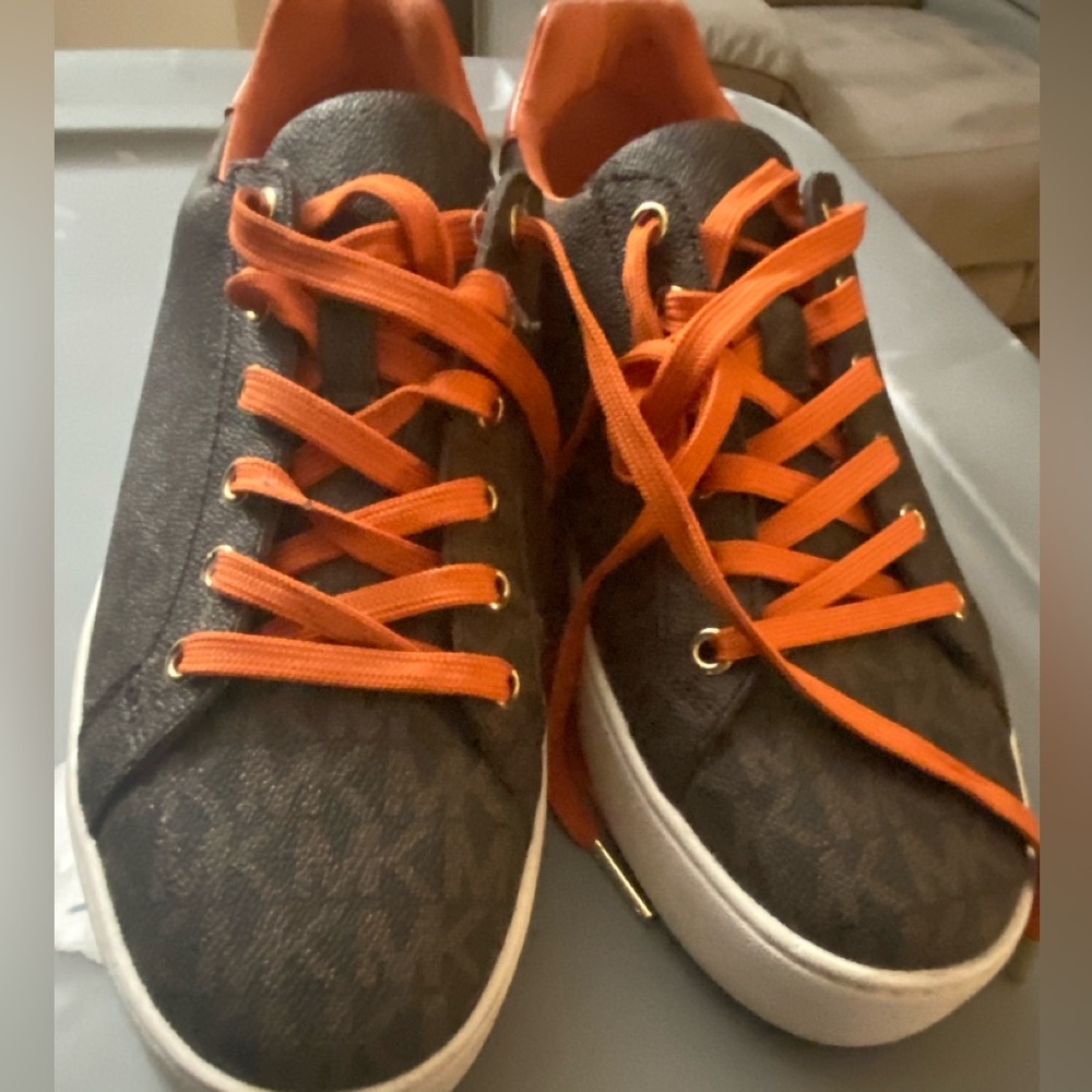 Michael Kors Poppy Lace Up Sneakers Womens 8M in Tangerine